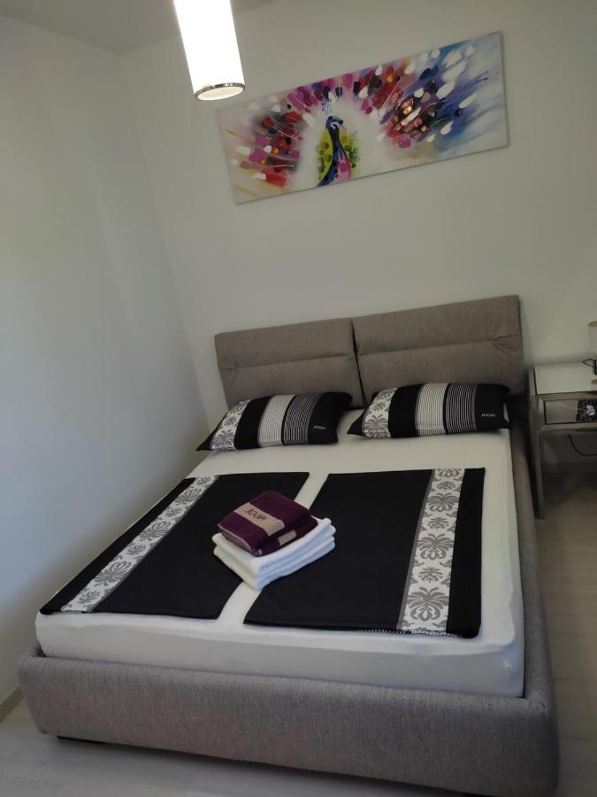 Apartment Josip 2 Tribunj  Exterior photo